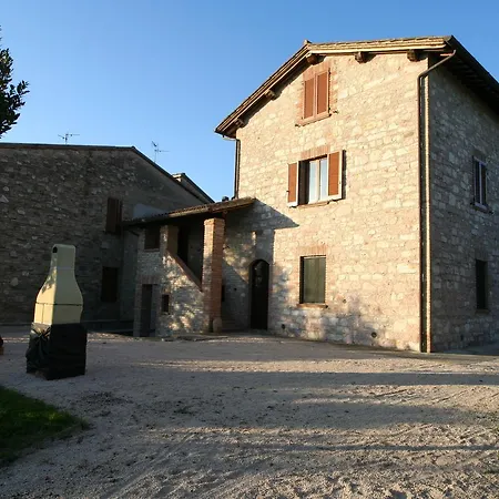 مزرعة للإقامة Agriturismo