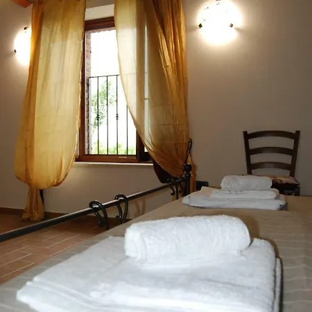 مزرعة للإقامة Agriturismo
